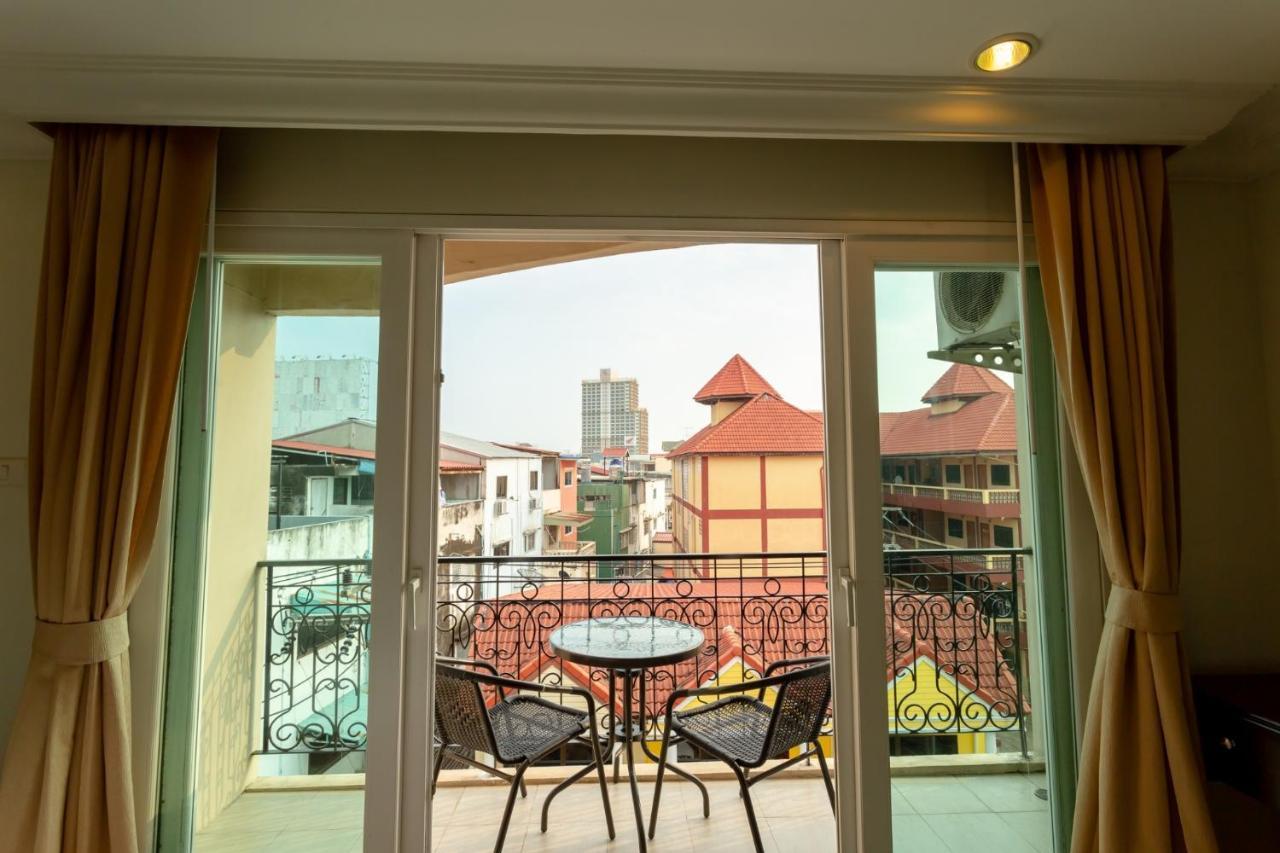 Ivory Palace Hotel Pattaya Exterior photo