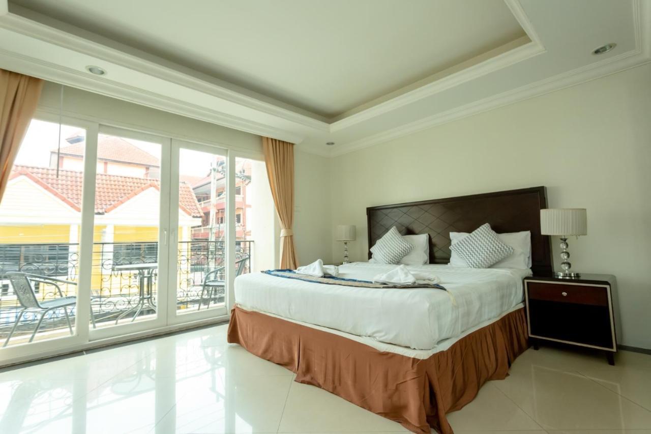 Ivory Palace Hotel Pattaya Exterior photo