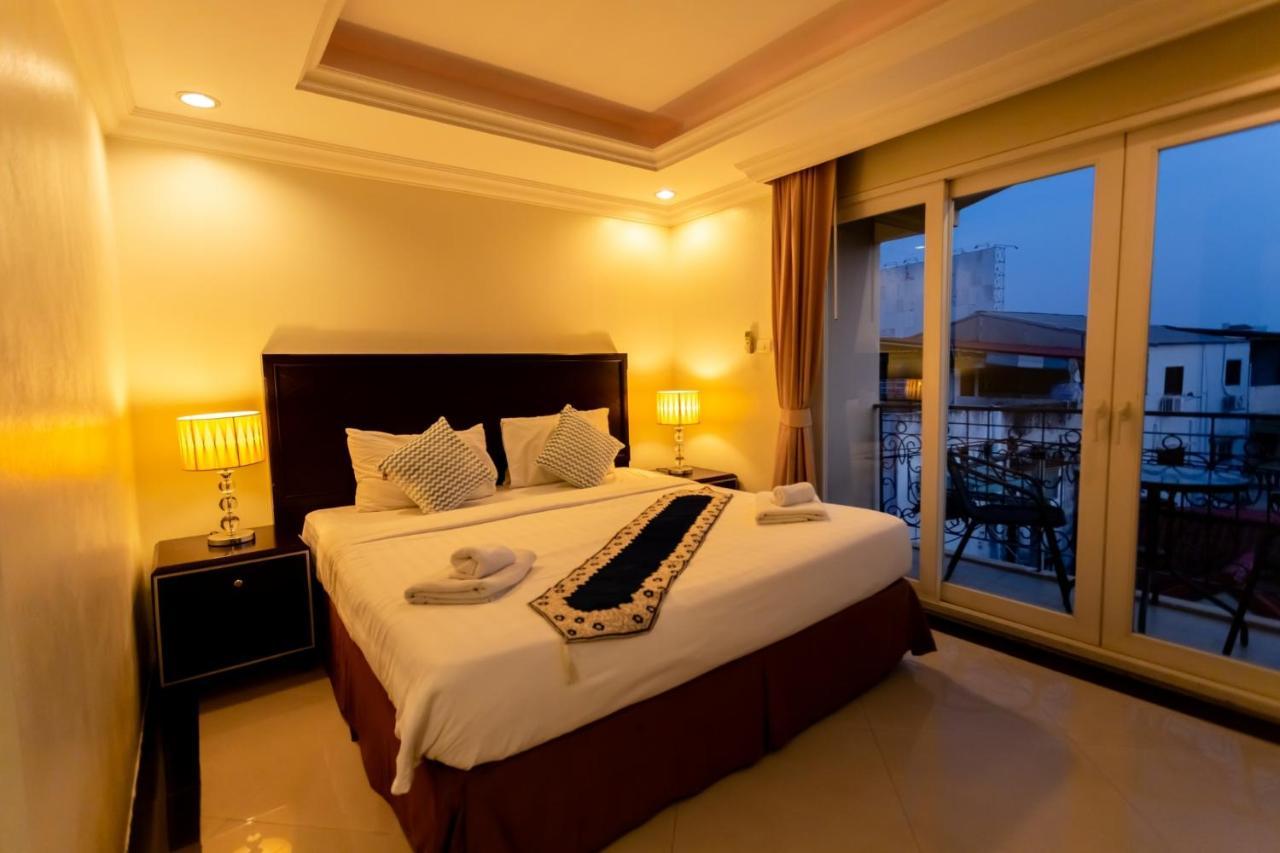 Ivory Palace Hotel Pattaya Exterior photo