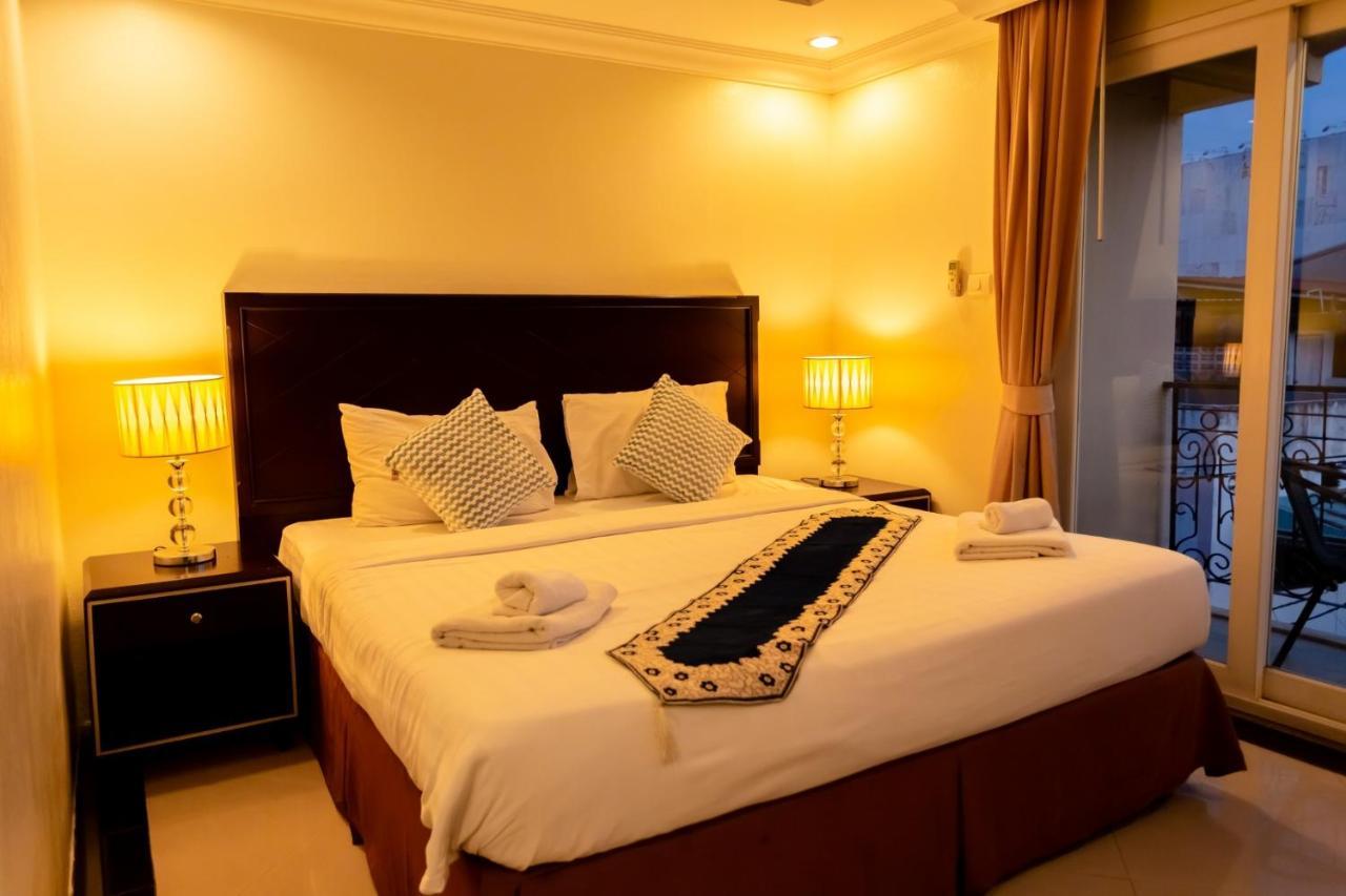 Ivory Palace Hotel Pattaya Exterior photo