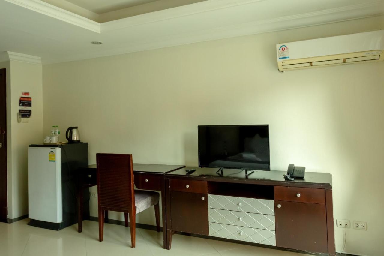 Ivory Palace Hotel Pattaya Exterior photo