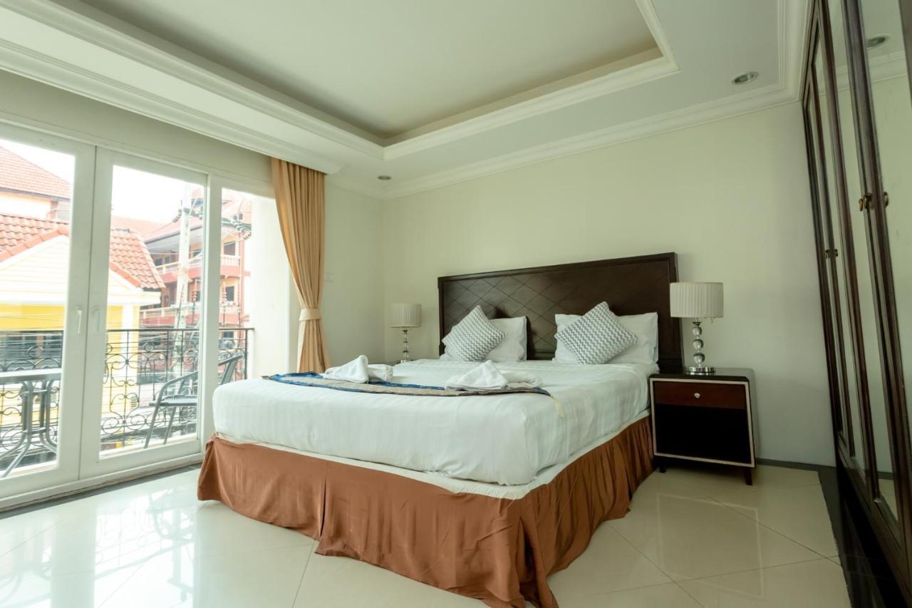 Ivory Palace Hotel Pattaya Exterior photo
